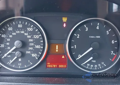 2006 BMW 330 Xi z USA, uszkodzony, nr VIN WBAVD33596AZ86475